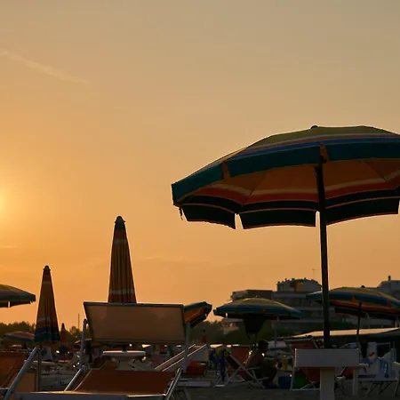 Flat In A Great Location For 8 Guests - Beahost Apartment Bibione