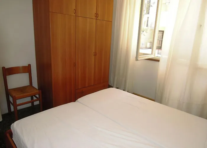 아파트 Spacious Family For 8 Guests 비비오네