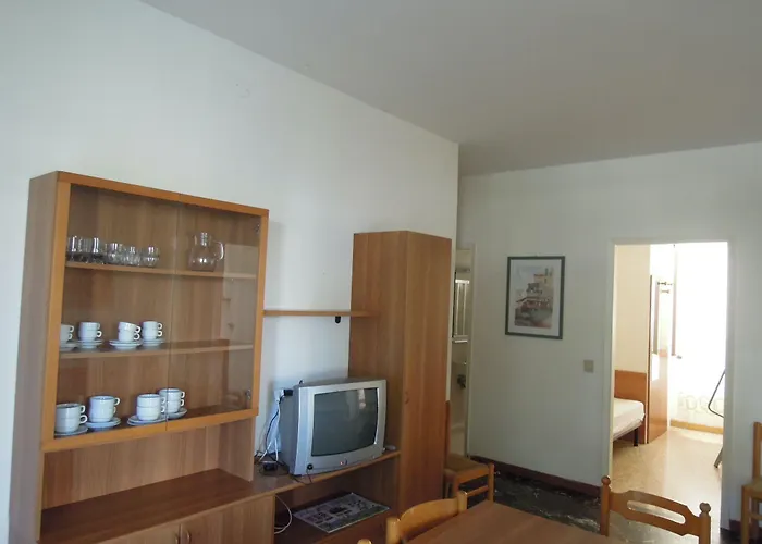 아파트 Spacious Family For 8 Guests 비비오네